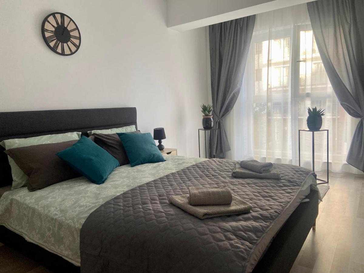Divany Apartaments - Coresi Mall Brassó Kültér fotó